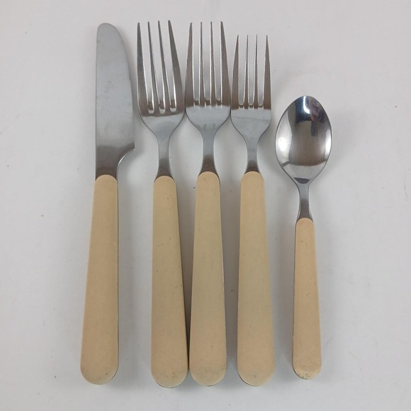 Vintage Studio Nova Flatware 5-piece Stainless steel with beige handles - Picture 1 of 7
